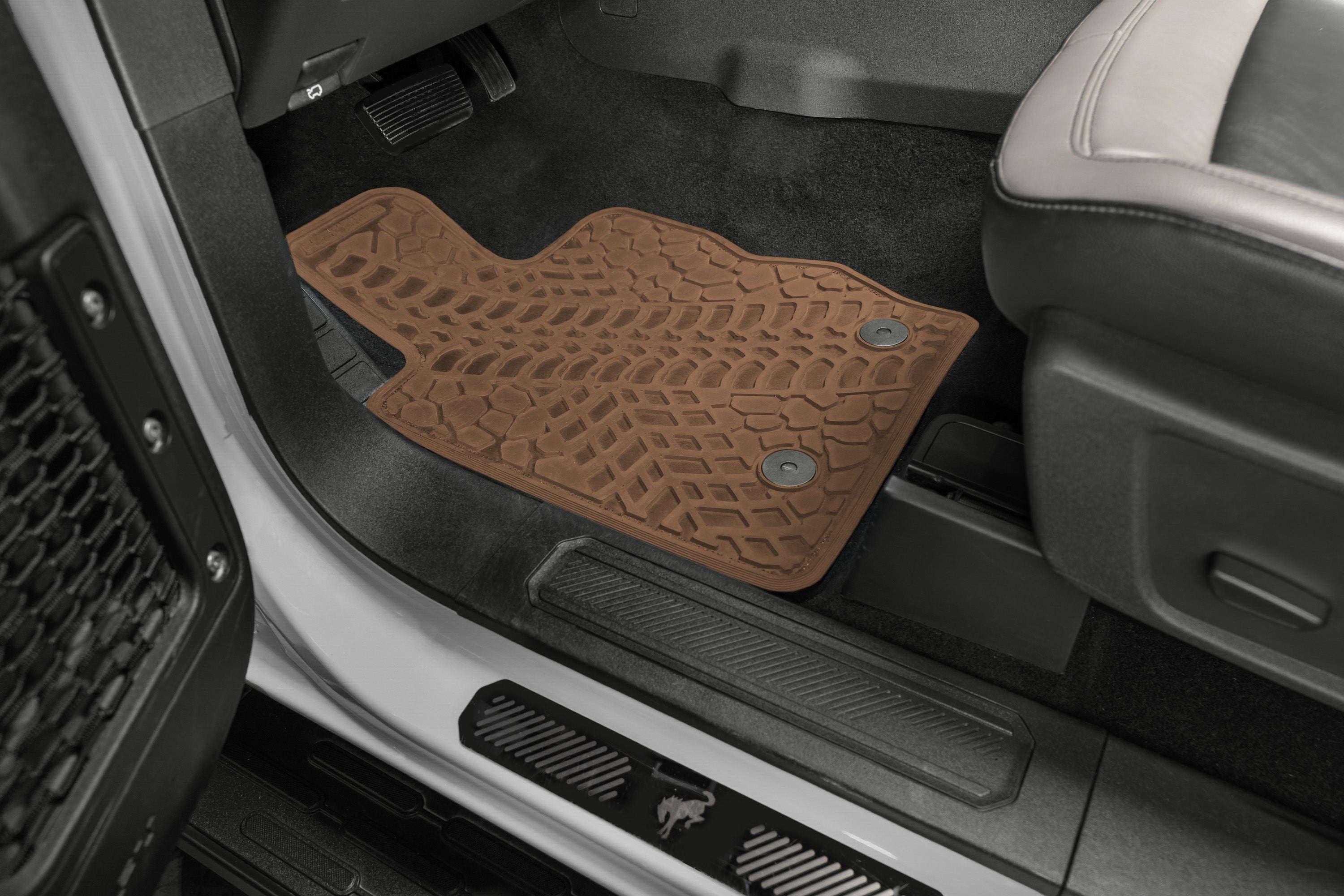 Bronco Floor Mats 21-23 Ford Bronco 2 Dr & 4 Dr 2 Piece Tire Tread/Scorched Earth Scene - Saddle FlexTread