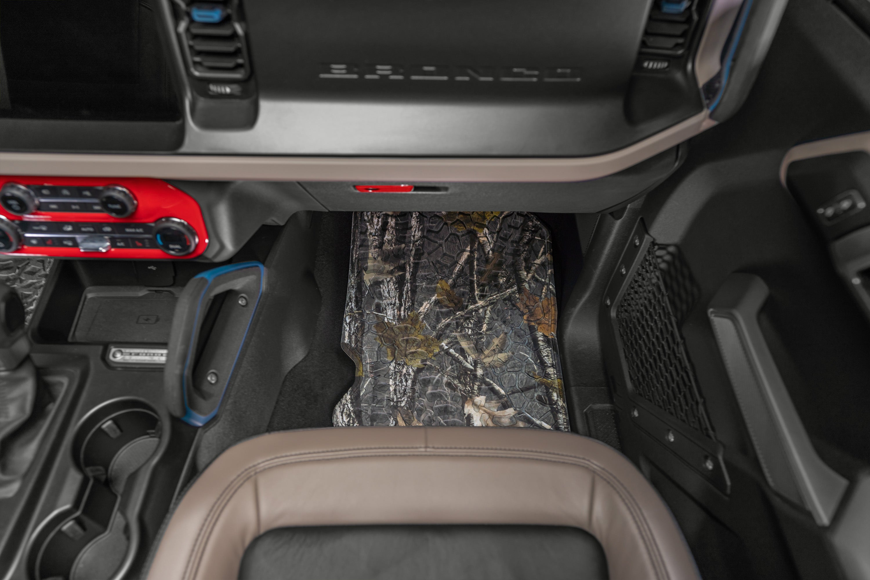 Bronco Floor Mats 21-23 Ford Bronco 4 Dr 4 Piece Tire Tread/Scorched Earth Scene - Rugged Woods FlexTread