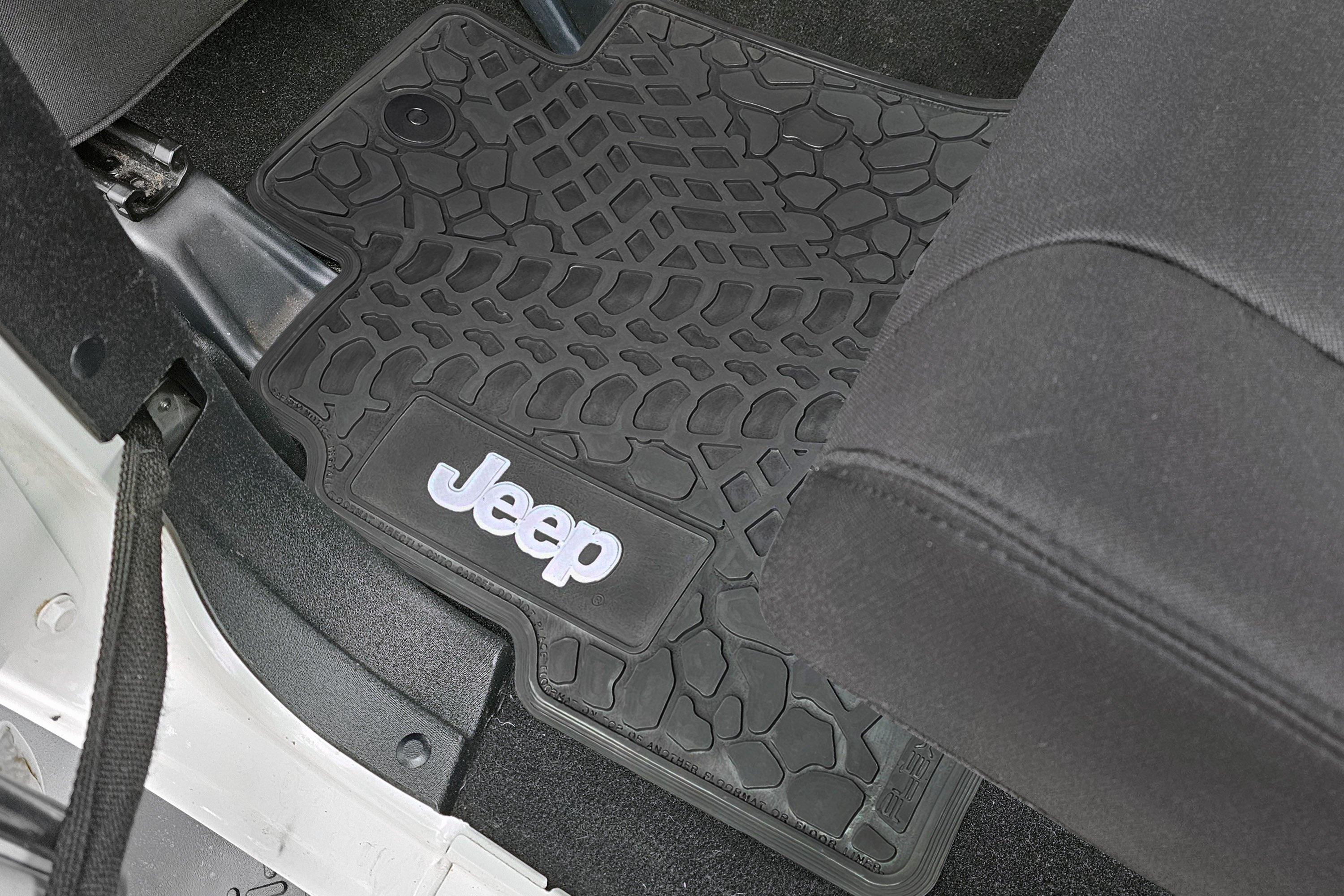 Jeep Floor Mats 14-18 Jeep Wrangler JKU 4 Dr 4 Piece Tire Tread/Scorched Earth Scene w/ Jeep Insert - Black w/ Yellow Insert FlexTread