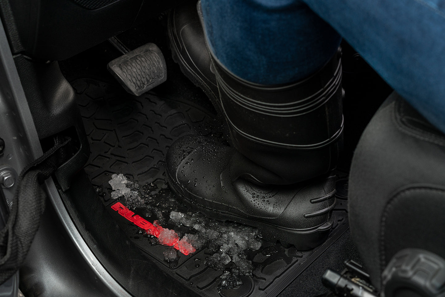 Dodge Ram Floor Mats 19-22 Dodge Ram 1500 Quad Cab 4 Piece Tire Tread/Scorched Earth Scene - Black FlexTread
